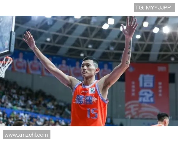 陈林坚：从青涩球员到篮球明星的成长之路与奋斗历程